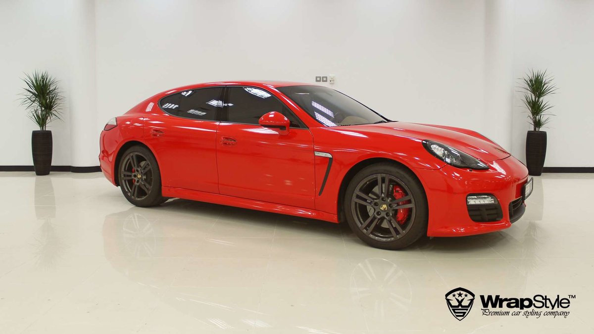 Porsche Panamera - Red Gloss wrap - cover