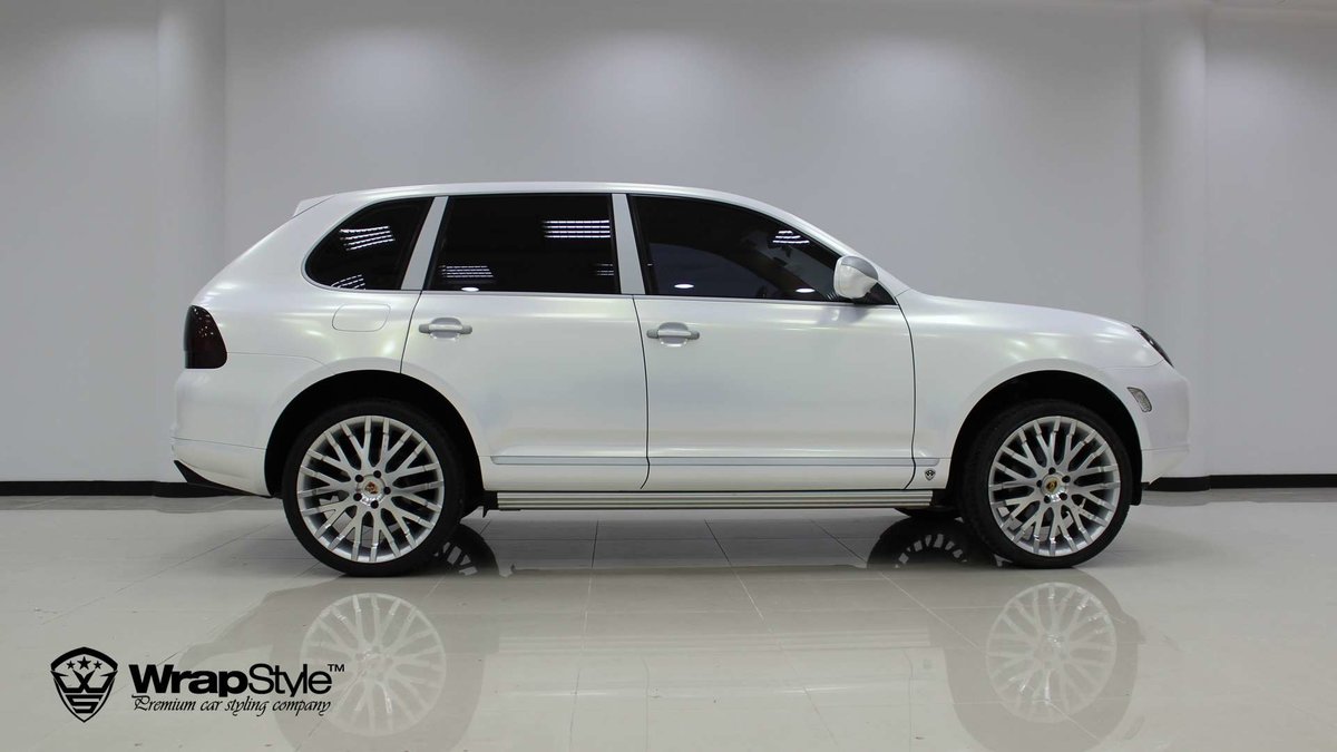 Porsche Cayenne - White Tea wrap - cover