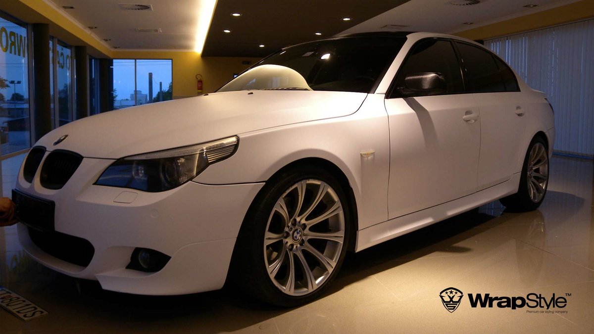 BMW 5 - White Matt wrap - cover