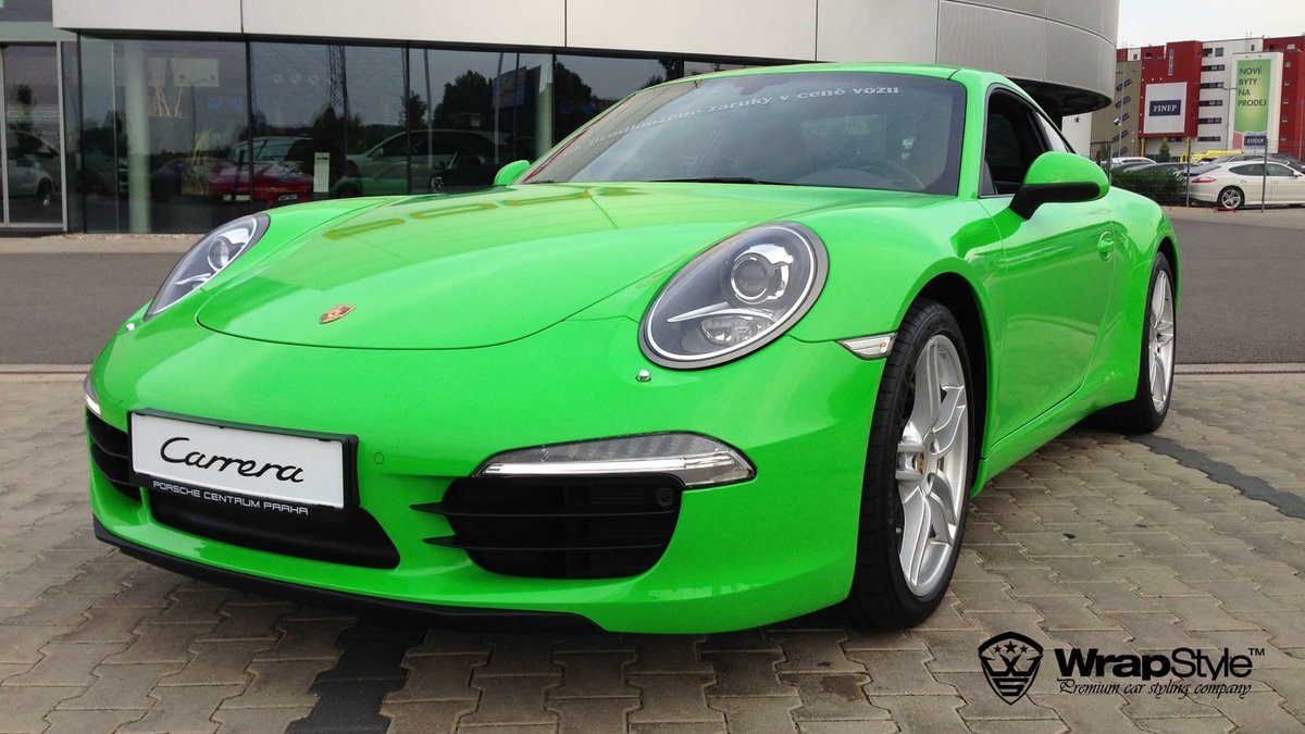 Porsche Carrera - Lime Green Gloss wrap - cover