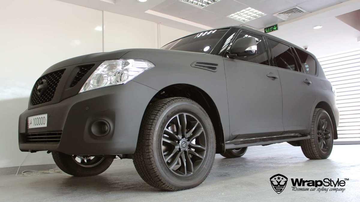 Nissan Patrol - Super Black Matt wrap - cover