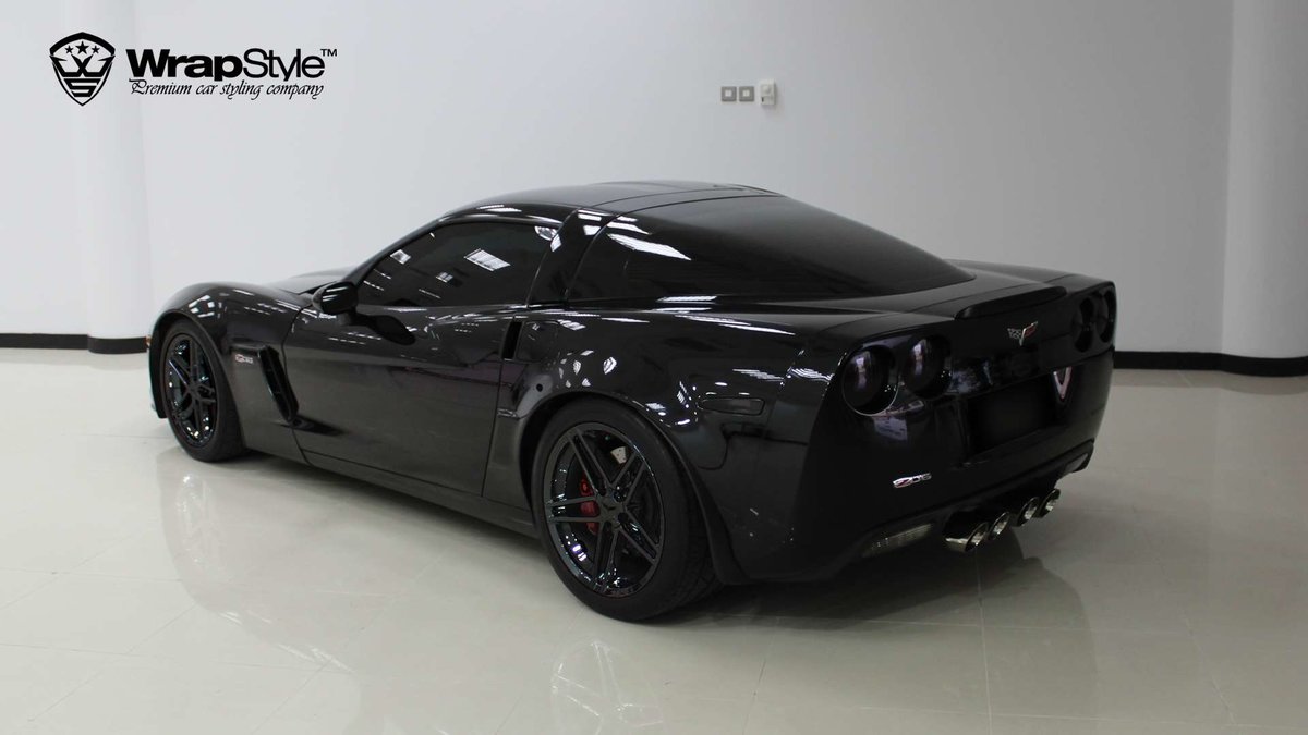 Chevrolet Corvette - Black Gloss wrap - cover
