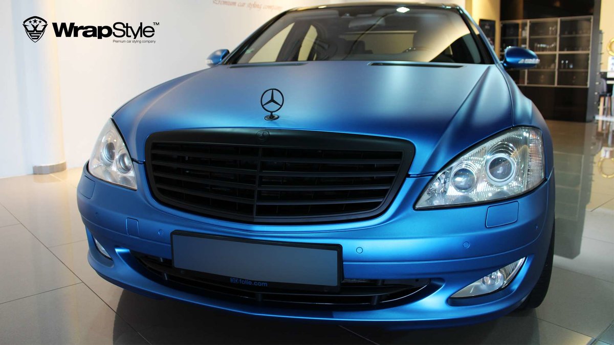 Mercedes CLS - Electric Blue Satin wrap - cover