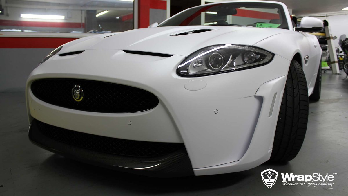 Jaguar - White Matt wrap - cover
