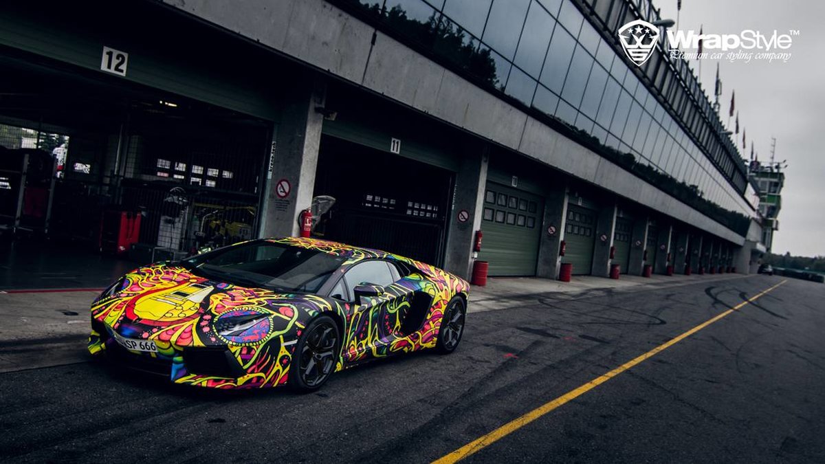 Lamborghini Aventador - Psychedelic design - cover