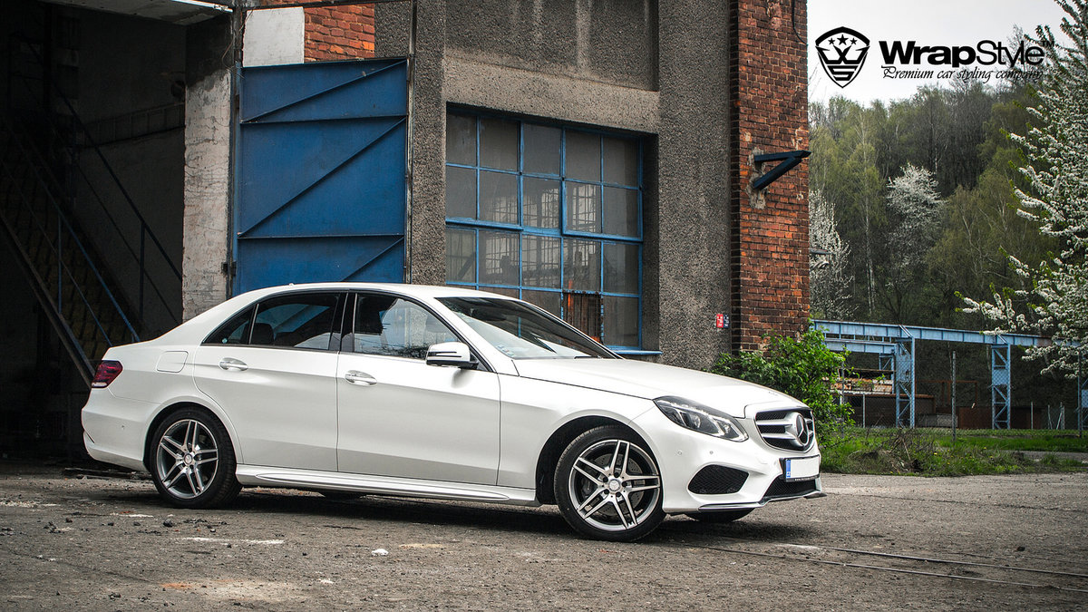 Mercedes C - White Matt wrap - cover