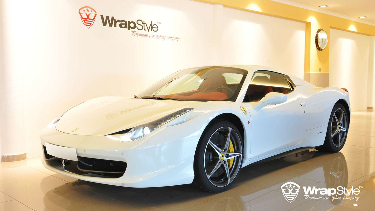 Ferrari Italia - White Gloss wrap - cover