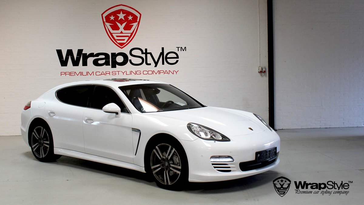 Porsche Panamera - White Gloss wrap - cover