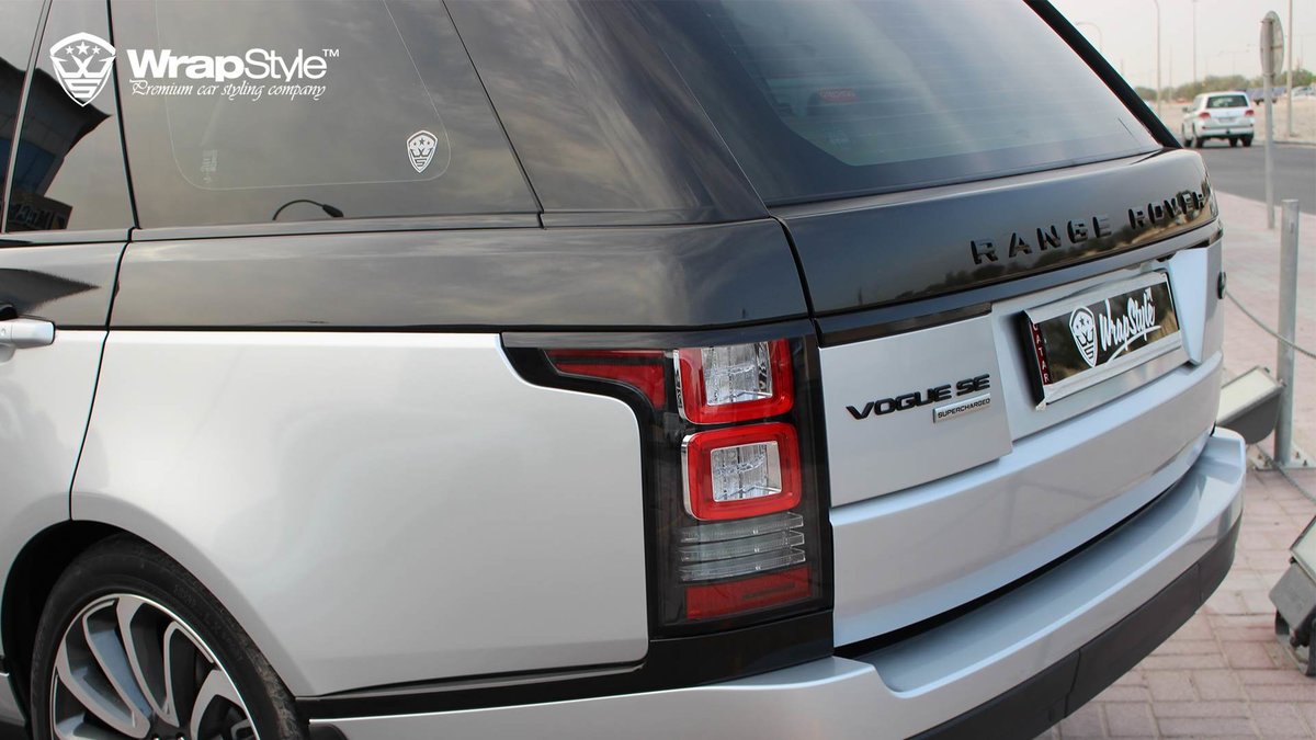 Range Rover Vogue - Black Metallic wrap - cover