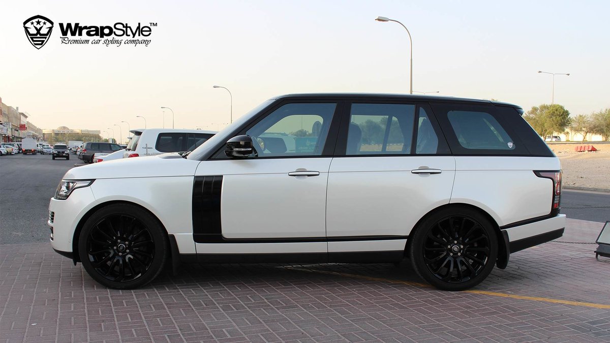 Range Rover Autobiography - White Pearl wrap - cover