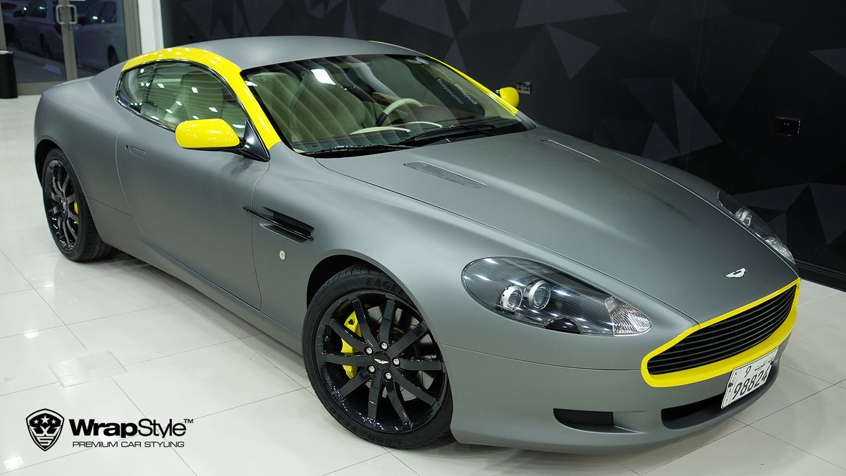 Aston Martin - Grey Matt Metalic wrap - cover