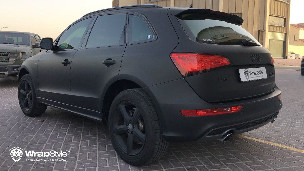 Audi Q5 - Avery Black Matt wrap - cover