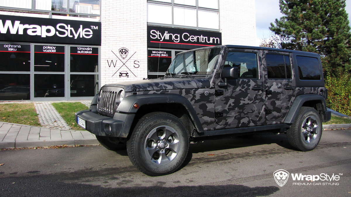 Jeep Rubicon - camo design - cover