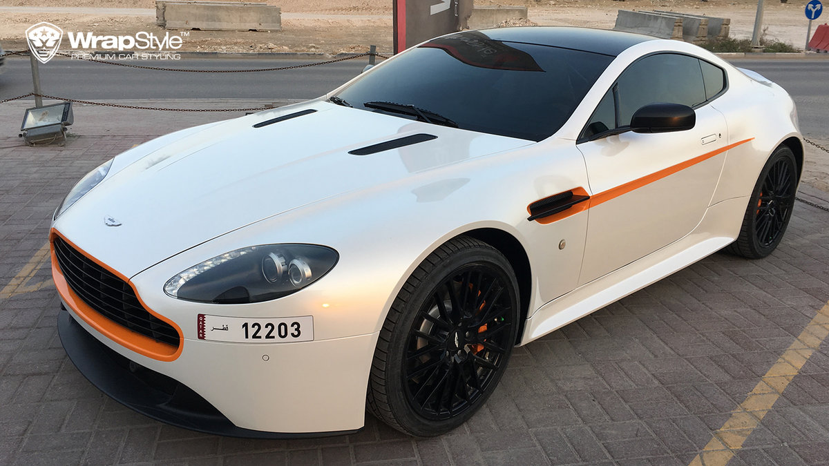 Aston Martin Vantage S - White Satin wrap - cover