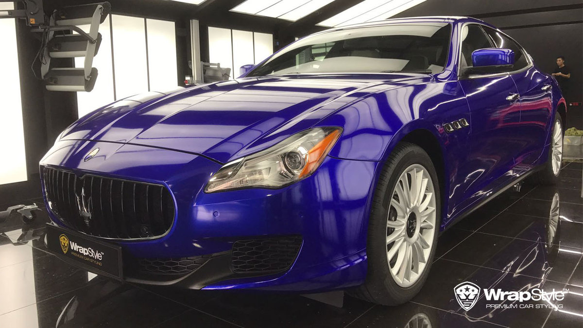 Maserati Quattroporte - Raspberry Blue Gloss wrap - cover