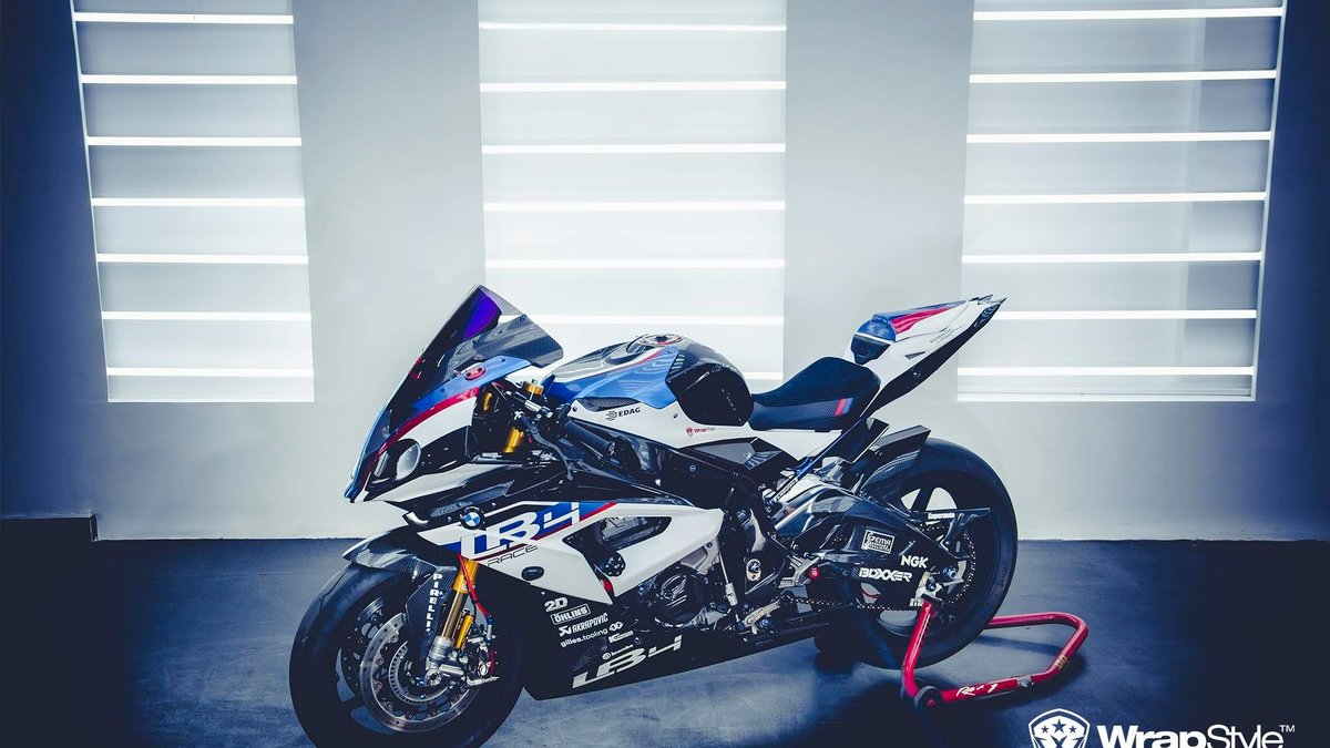 BMW S1000RR - Stripes design | WrapStyle