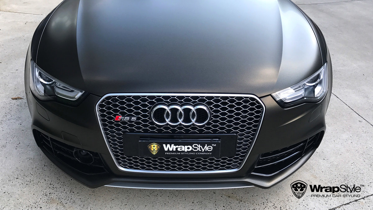Audi RS5 - Black Metallic wrap - cover