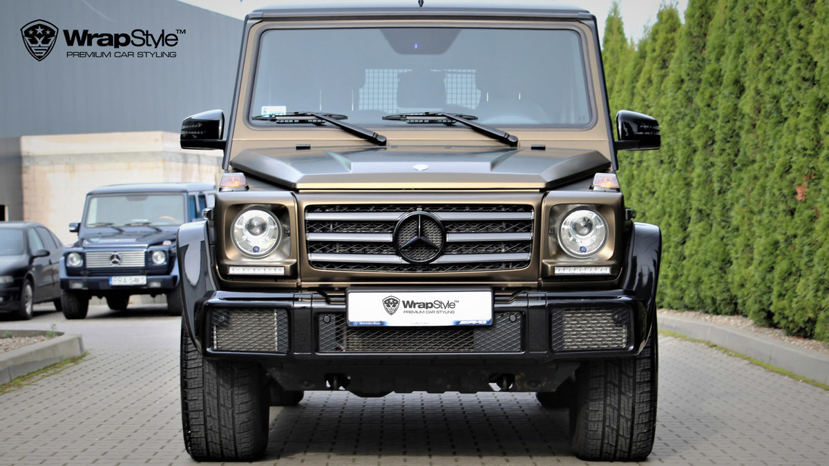 Mercedes G - Bond Gold wrap - cover