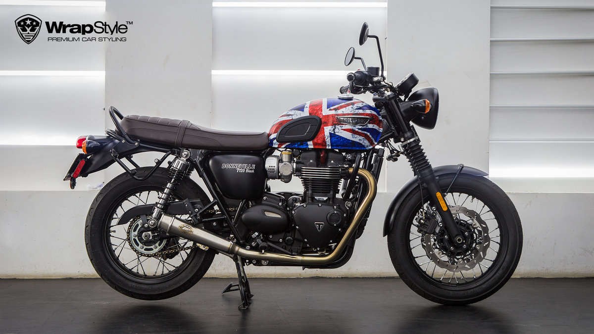 Triumph T120 - UK flag design - cover