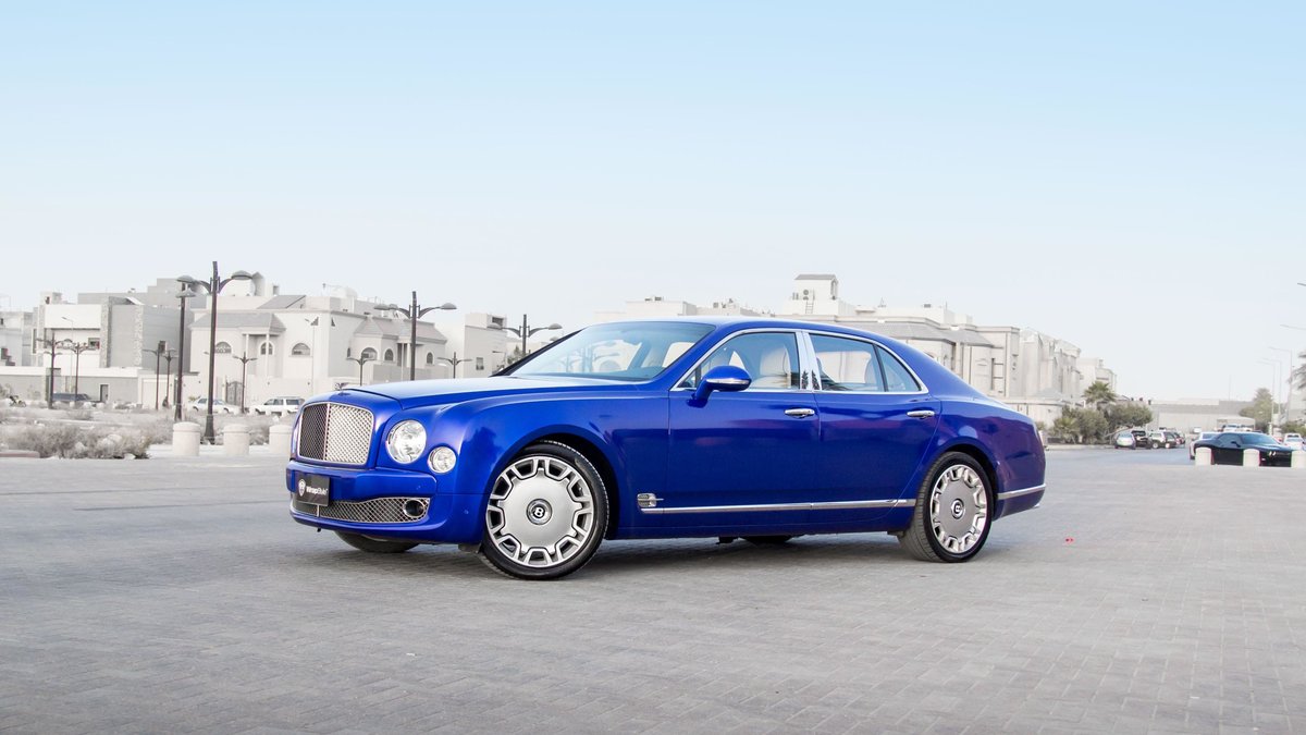 Bentley Flying Spur - Blue Gloss wrap - cover