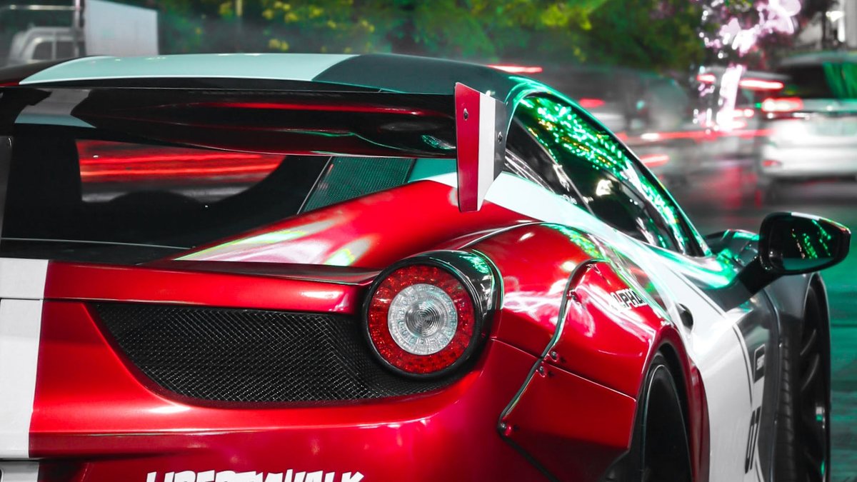Ferrari 488 - Italian flag design - img 2
