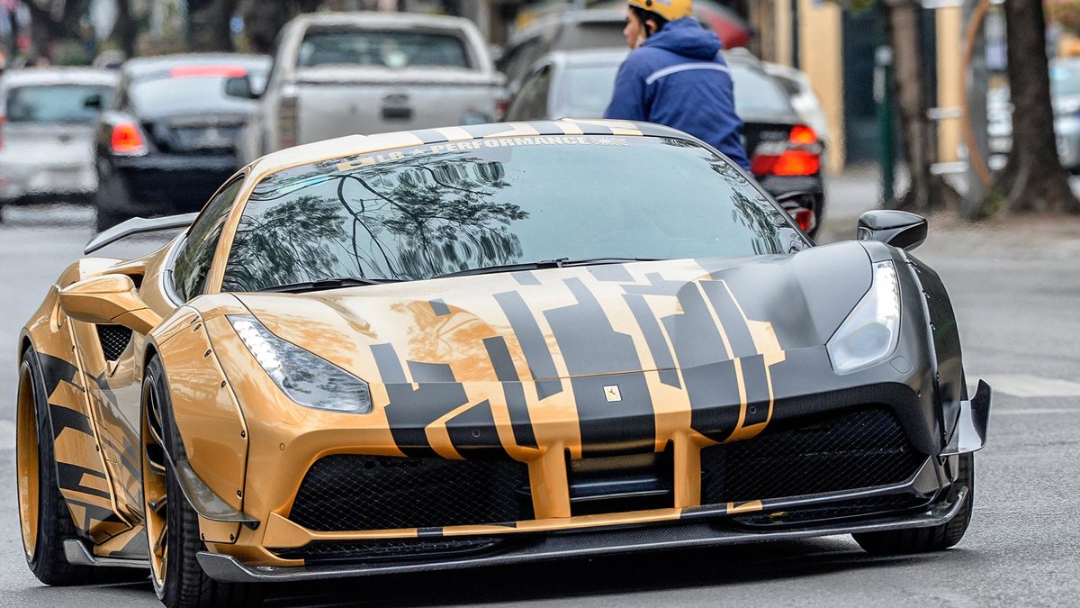 Ferrari 488 GTB - Liberty Walk design - img 2