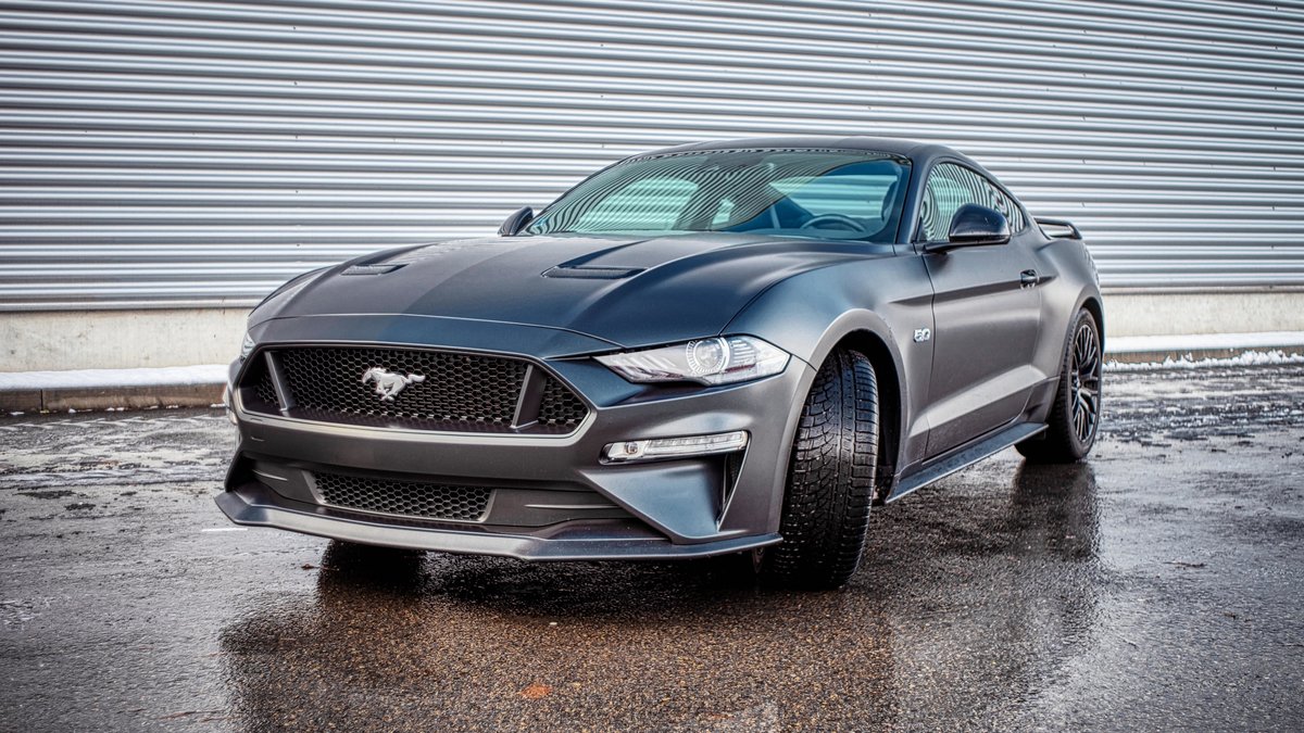 Ford Mustang - Black Satin wrap - img 3