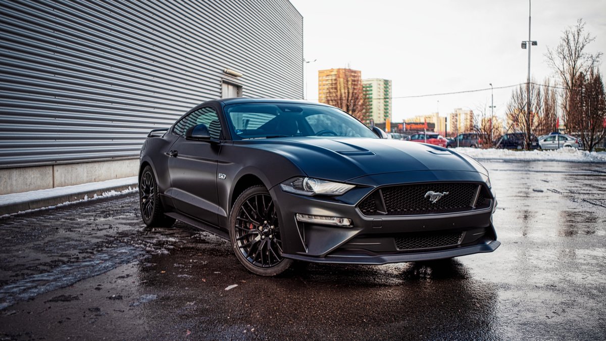 Ford Mustang - Black Satin wrap - img 4