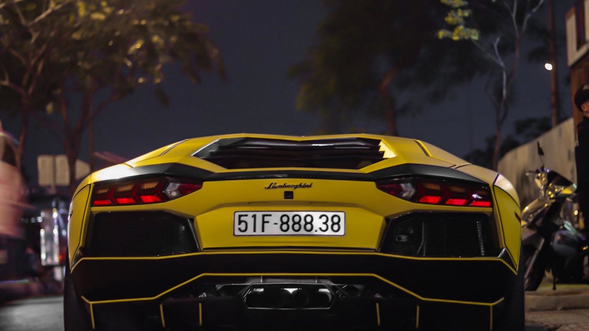 Lamborghini Aventador - Yellow Matt wrap - img 2