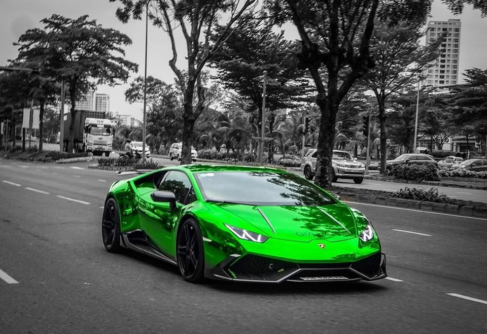 Lamborghini Huracan - Green Chrome wrap - cover