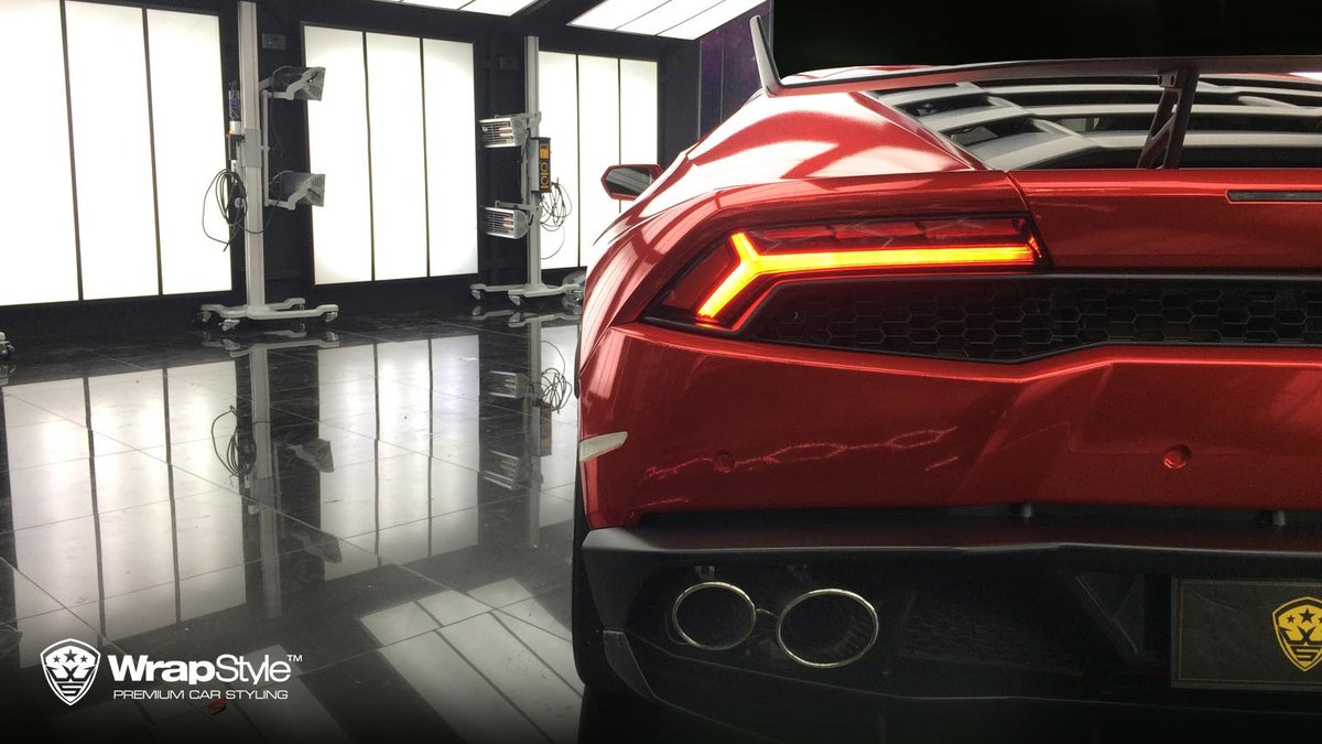 Lamborghini Huracan - Chrome Red wrap - img 1