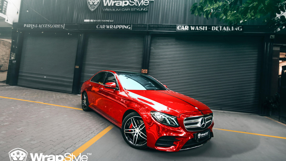 Mercedes E300 - Red Chrome wrap - cover