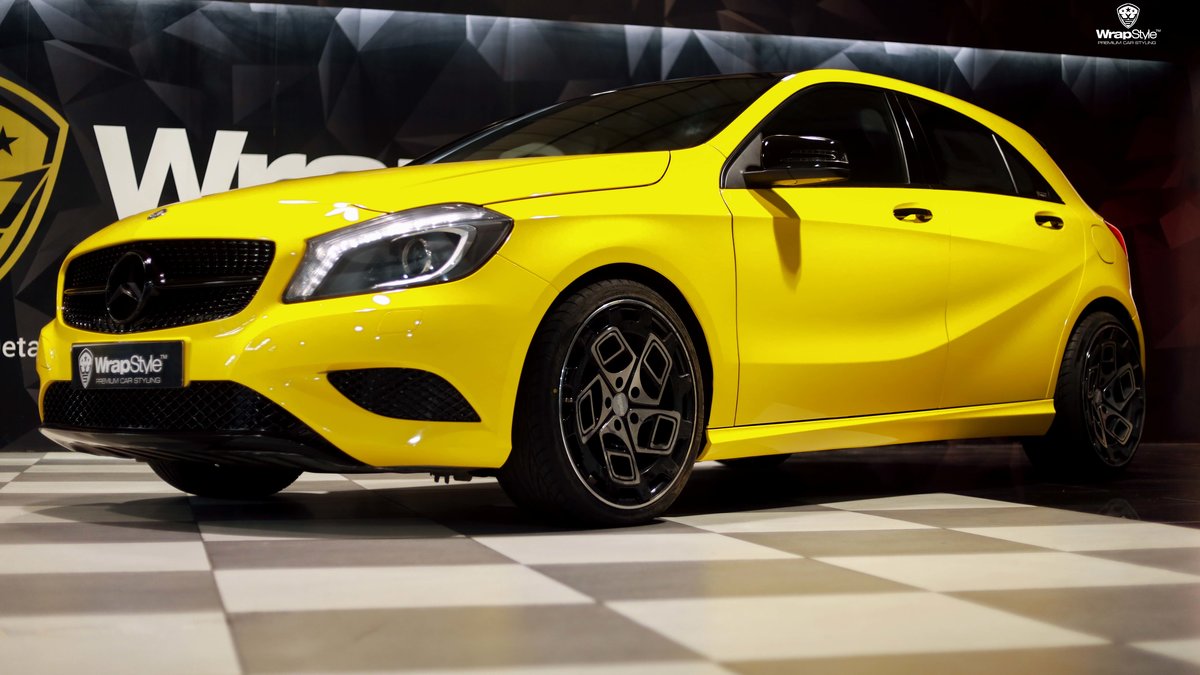 Mercedes A180 - Yellow wrap - cover