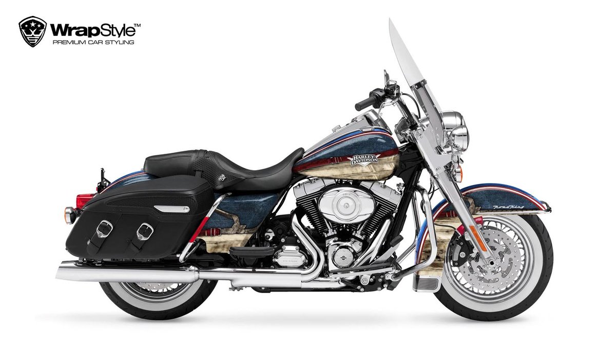 Harley-Davidson Road King - Captain America Design - cover