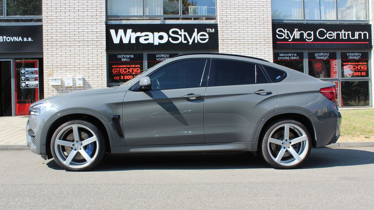 BMW X6 - Grey Gloss wrap - img 1