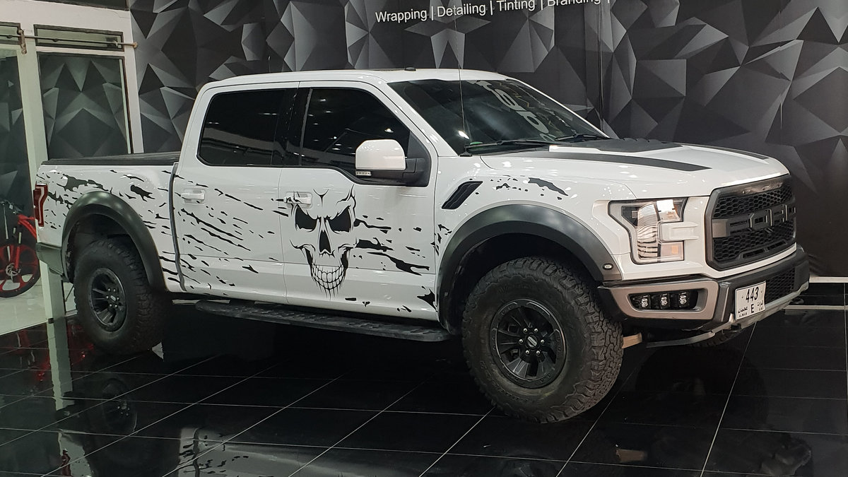 Ford Raptor - Skull design - cover