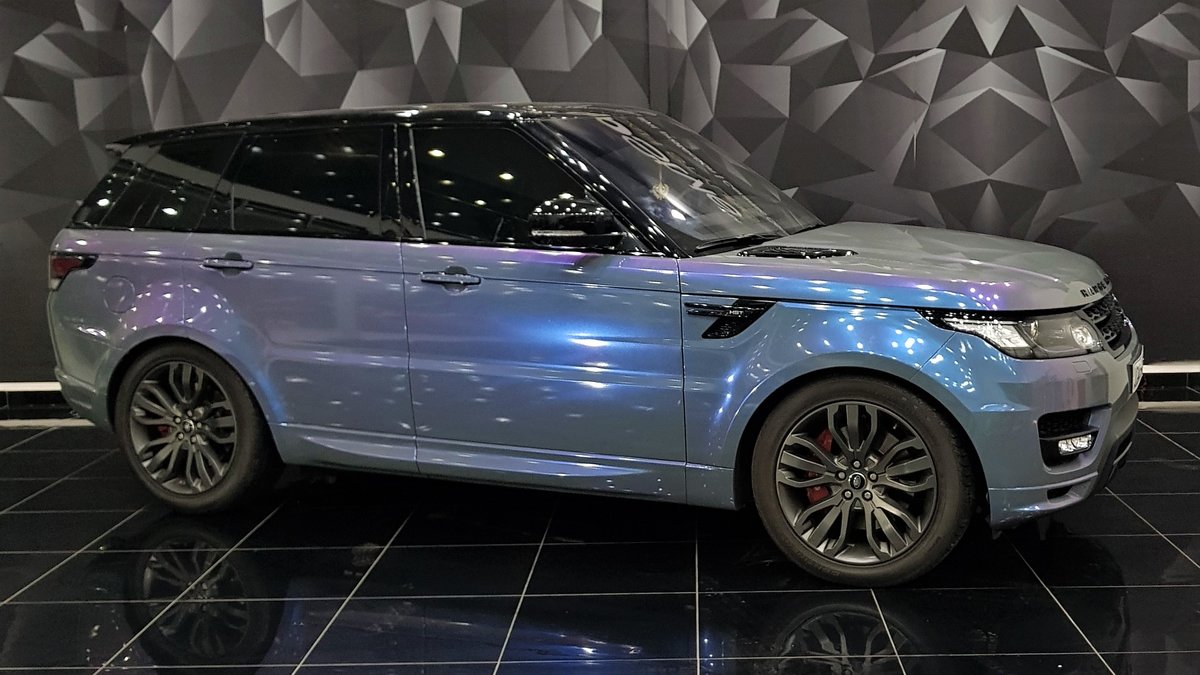 Range Rover Sport - Iridescent Gloss wrap - img 1