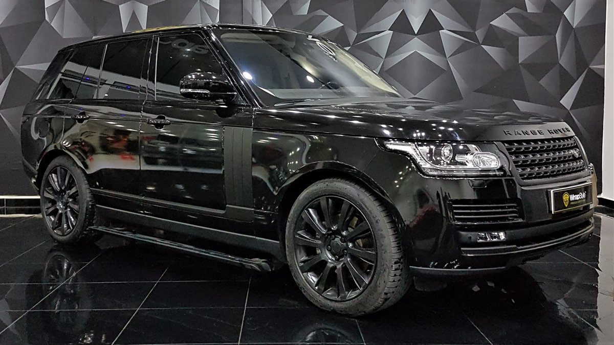 Range Rover Vogue - Black Gloss wrap - cover