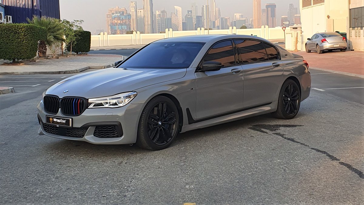 BMW M760 Li - Grey Gloss wrap - img 1