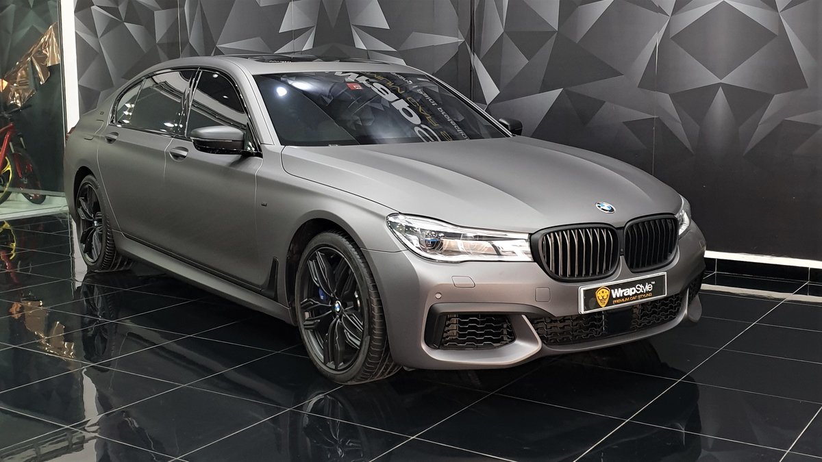 BMW M760 Li - Grey Matt wrap - cover