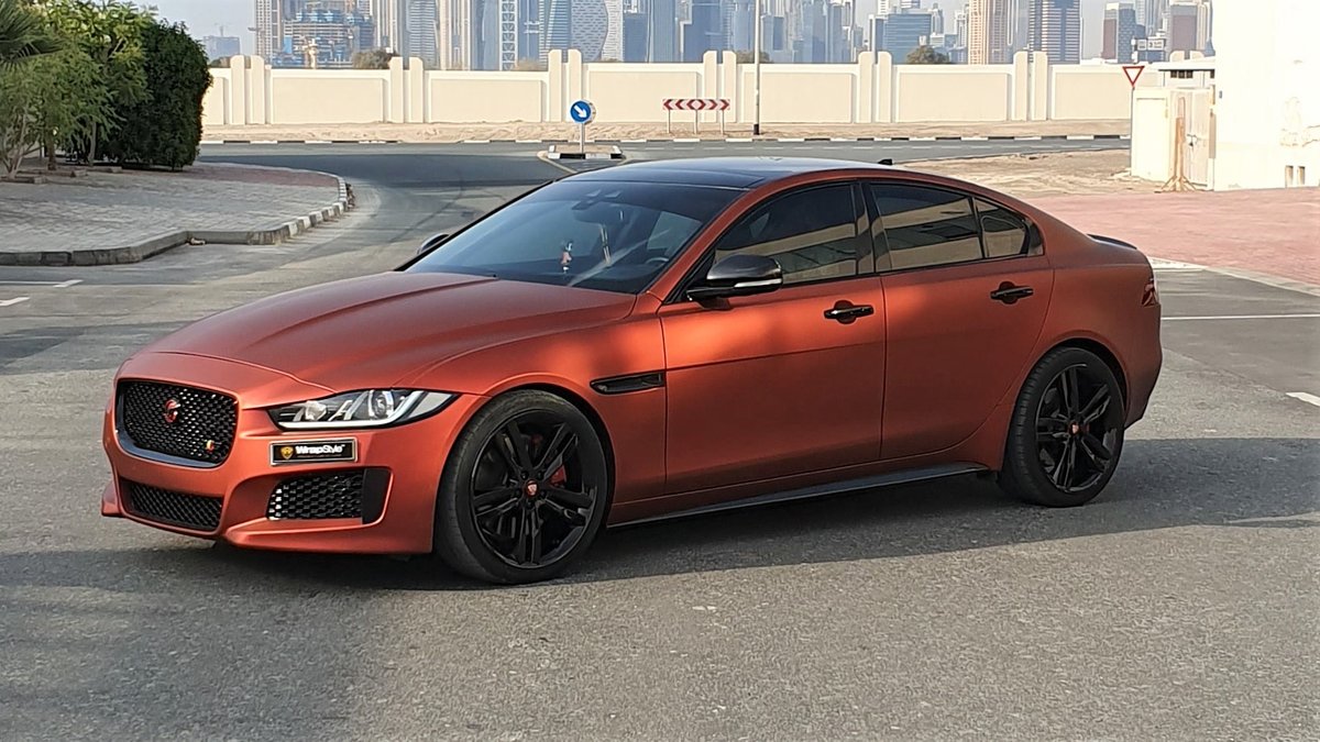 Jaguar XE - Bronze Matt wrap - img 1