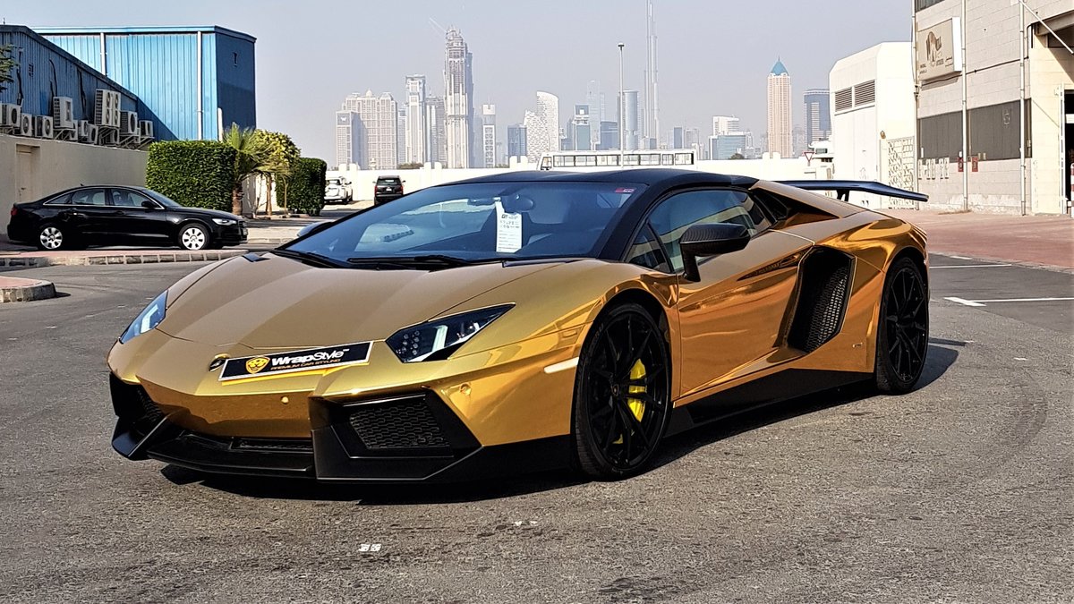 Lamborghini Aventador - Gold Gloss wrap - img 1