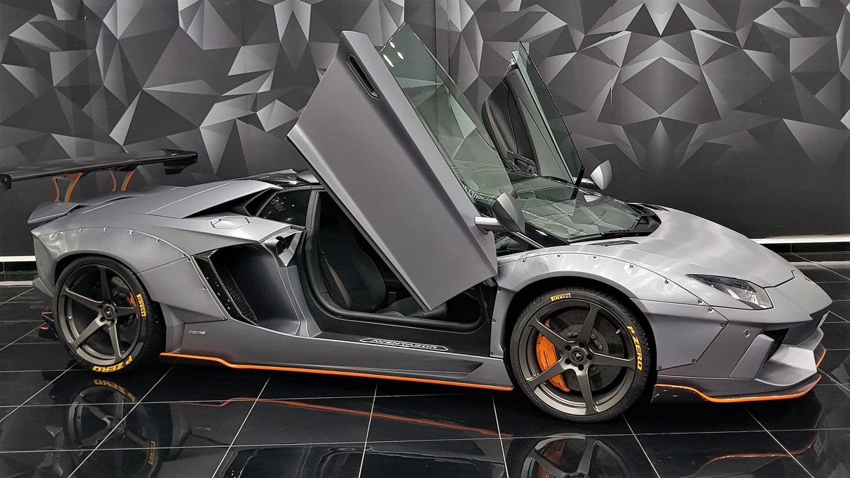 Lamborghini Aventador - Grey Satin wrap - cover
