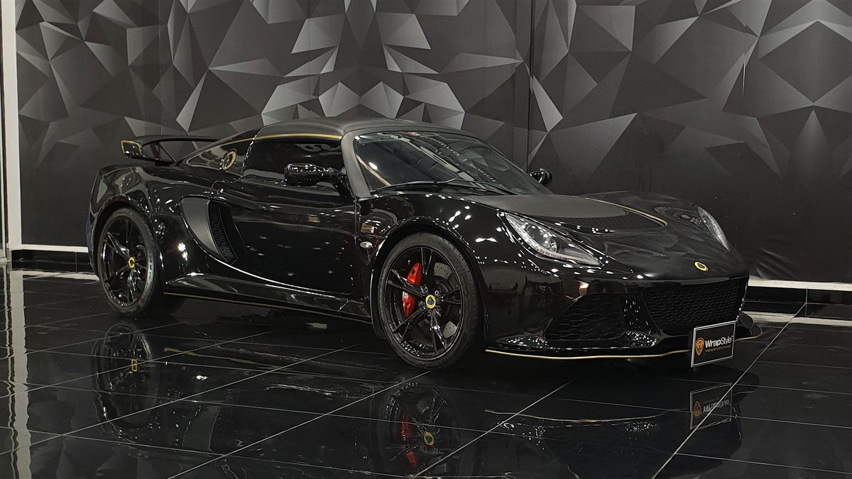Lotus Exige - Black Gloss wrap - cover