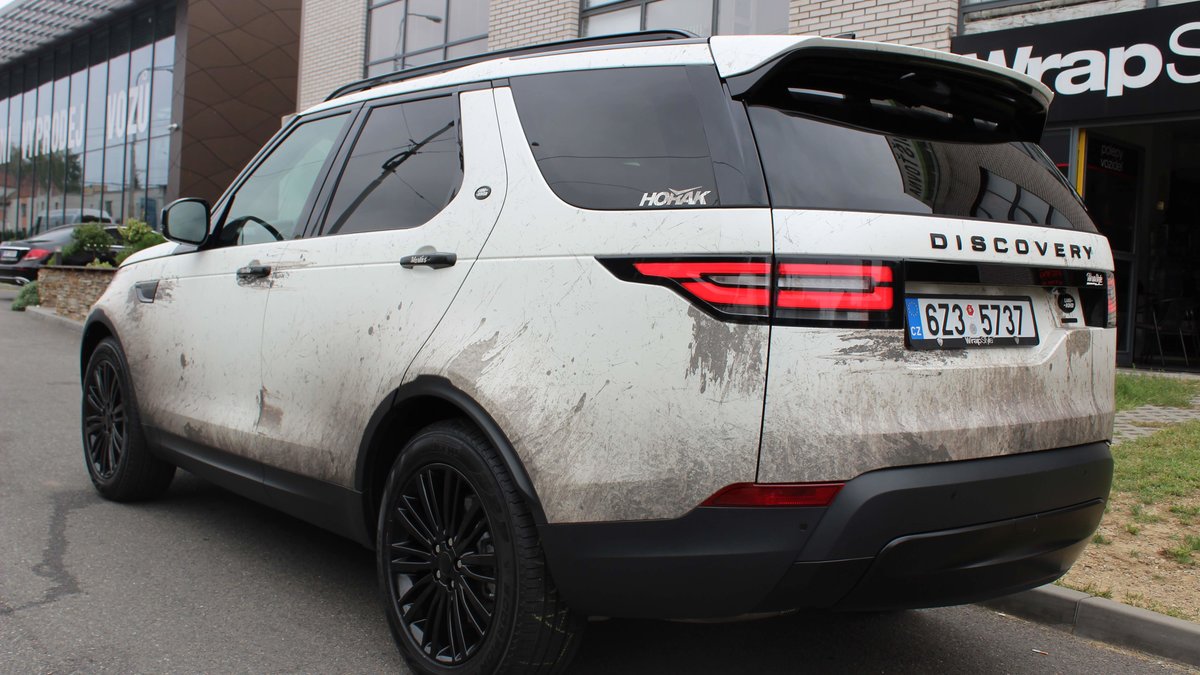 Land Rover Discovery - Dirty design - cover