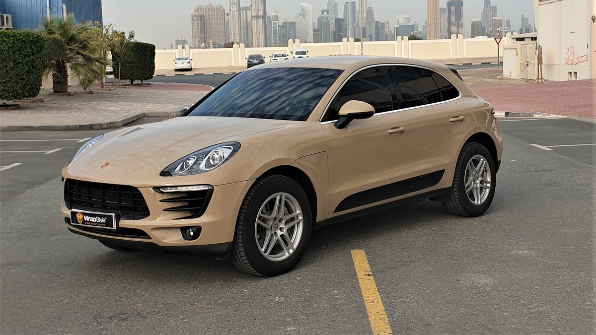 Porsche Macan - Beige Gloss wrap - img 1