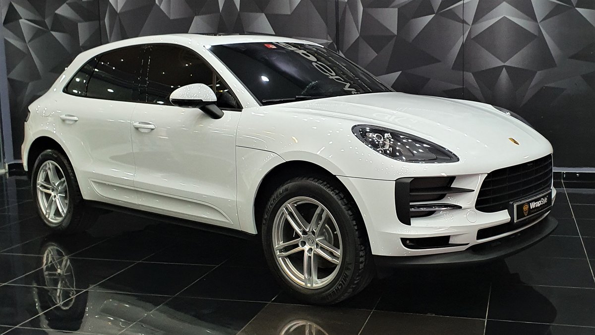 Porsche Macan - White Gloss wrap - cover