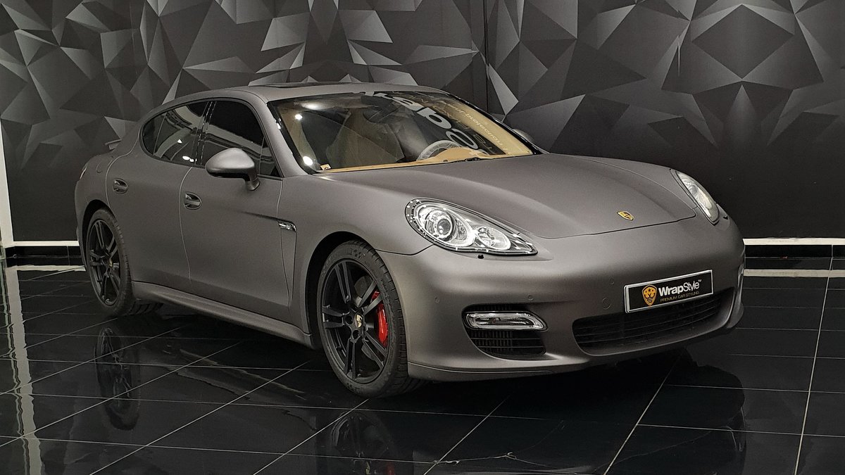Porsche Panamera - Grey Matt wrap - cover