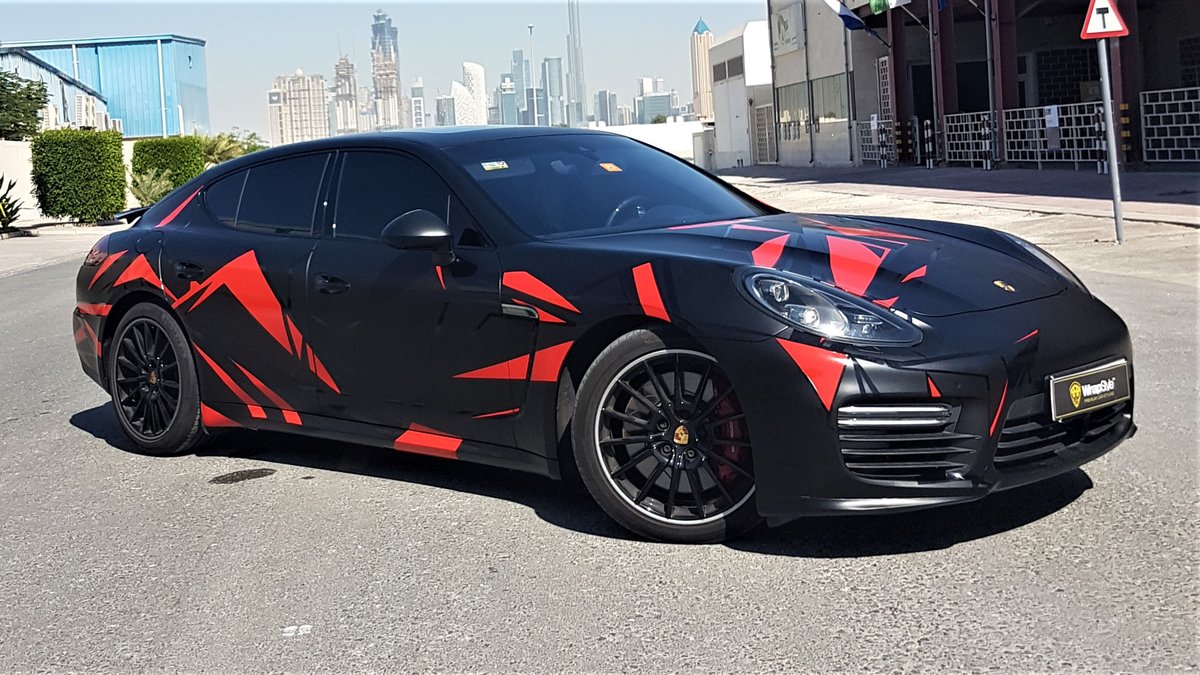 Porsche Panamera - Triangles Wrap - img 2
