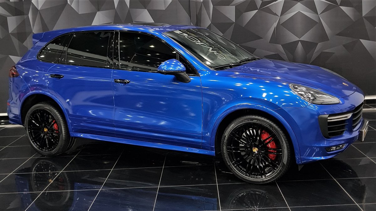 Porsche Cayenne - Blue Gloss wrap - cover